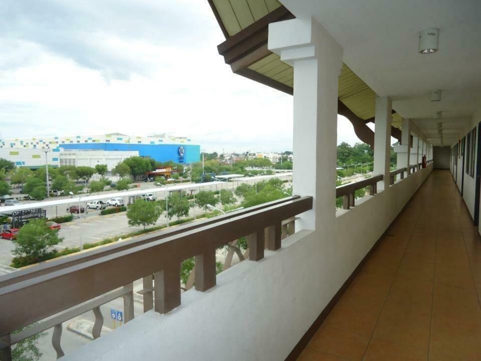 Alles One Oasis Condo Davao Near Sm Mall With Wifi Kültér fotó